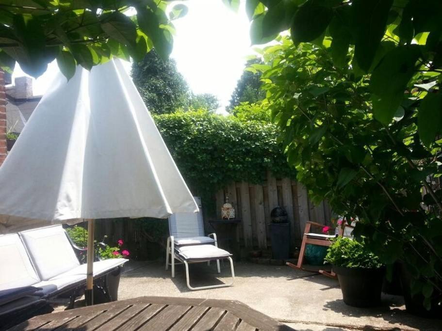 GREY GARDENS HAMILTON Instant Hotel&Guest House Extérieur photo